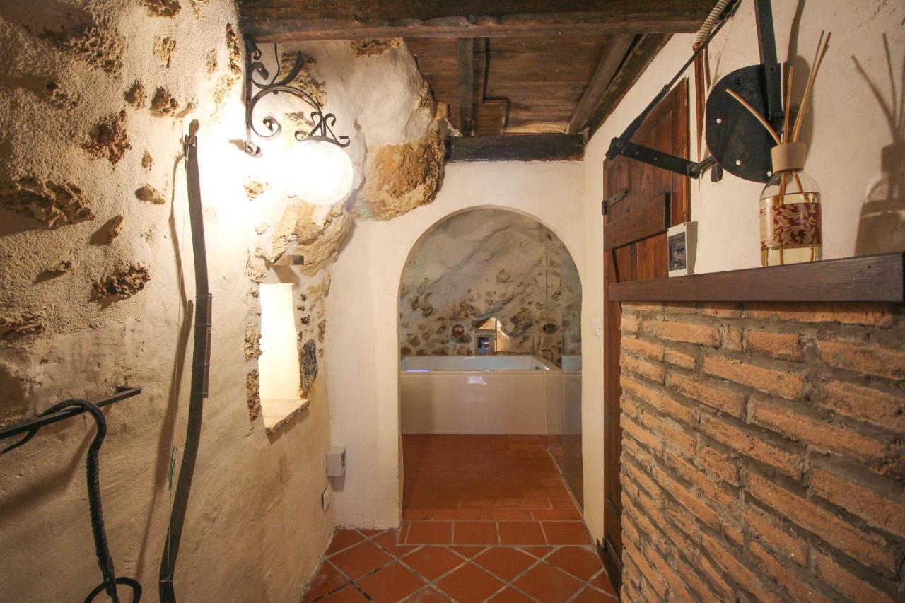 Villa Santo'S House Luxury - Idromassaggio E Doccia Emozionale Santo Stefano Di Sessanio Exterior foto